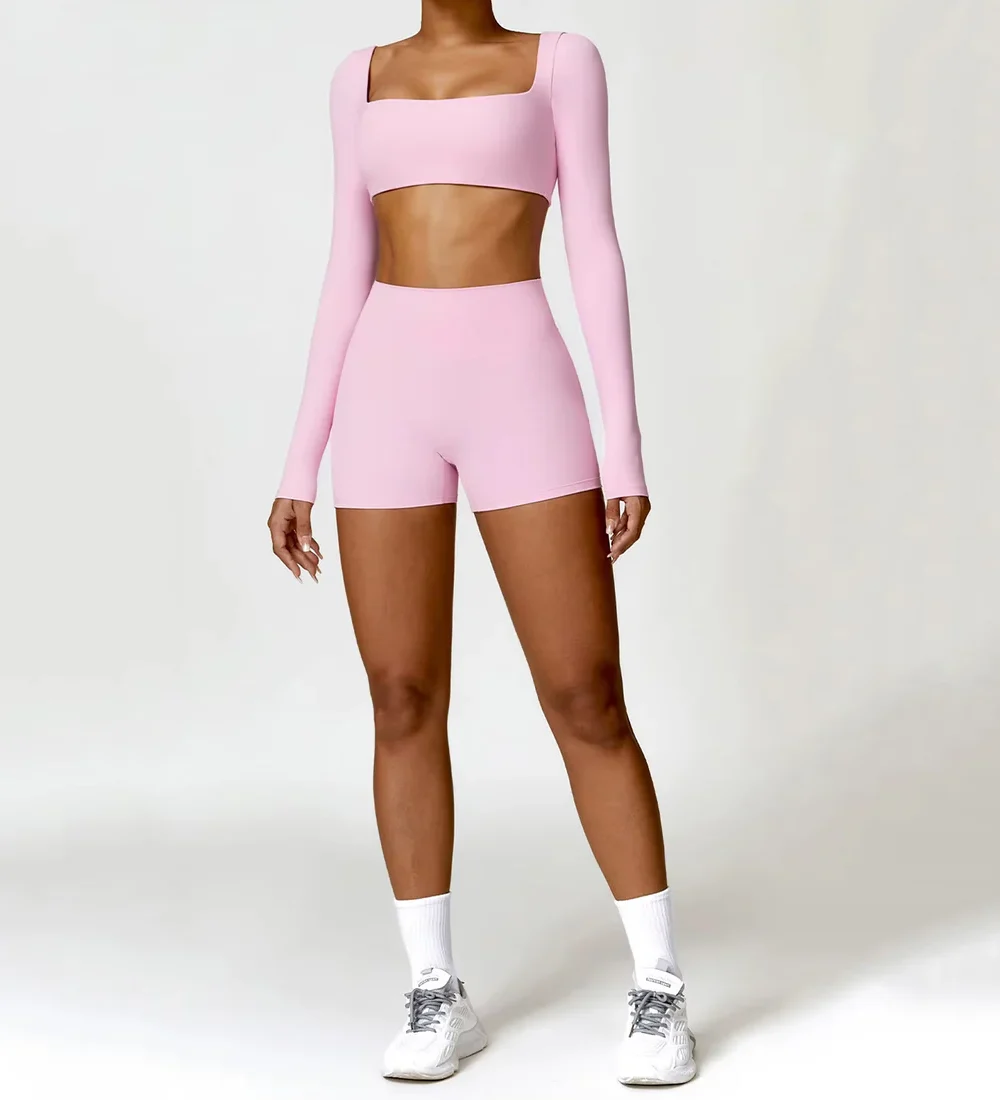 Conjunto Short + Crop de Manga Larga