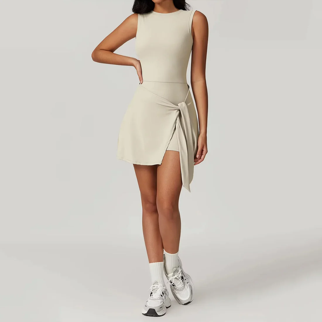 Mono con Falda Sport Elegante